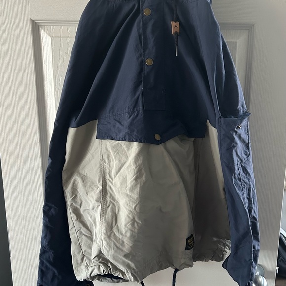 Burton Anorak winter jacket - Picture 5 of 6